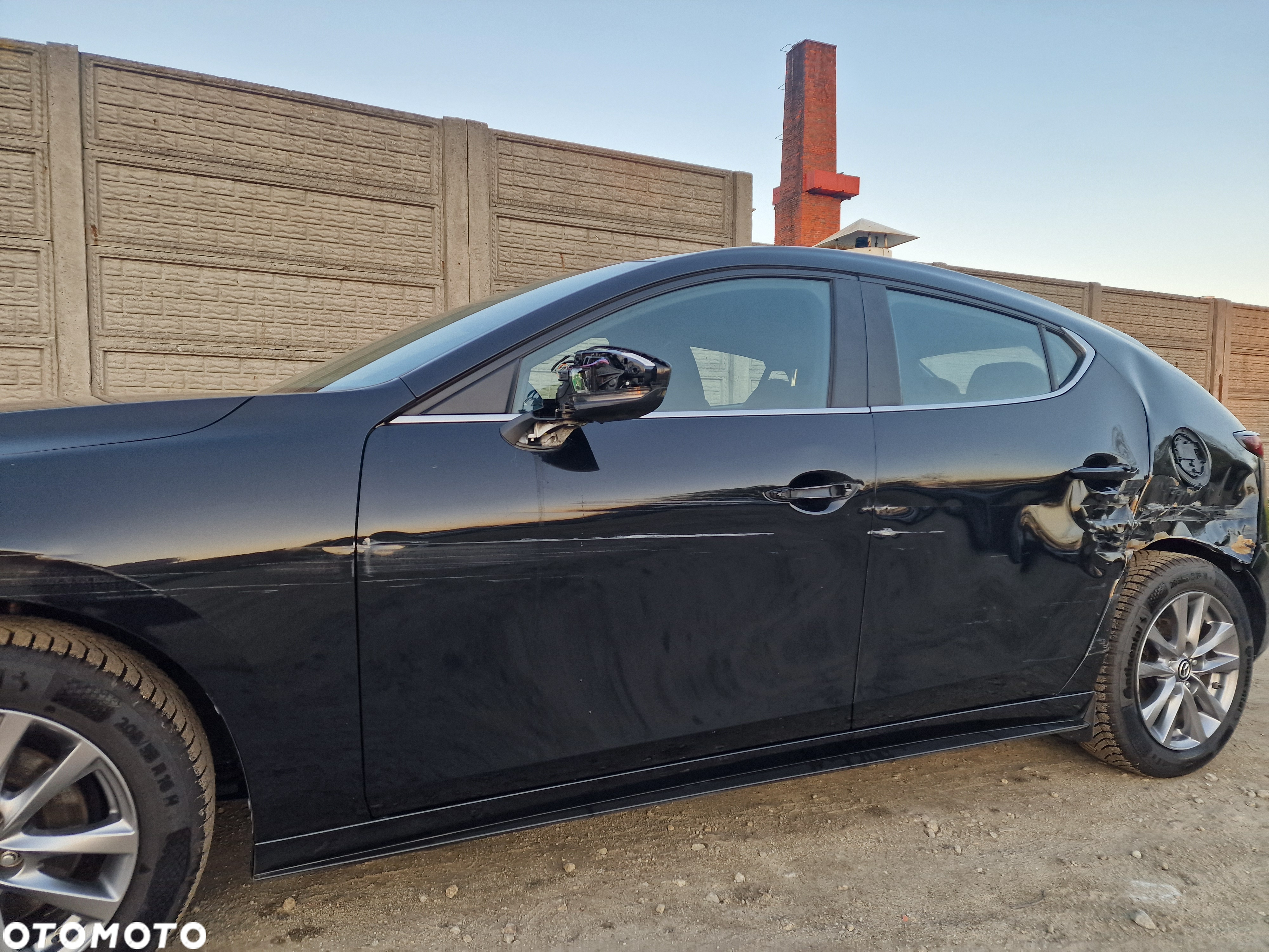 Mazda 3 e-SKYACTIV-G 2.0 M HYBRID - 23