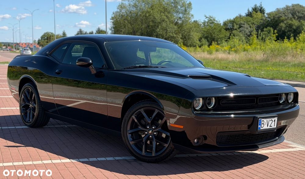 Dodge Challenger - 1