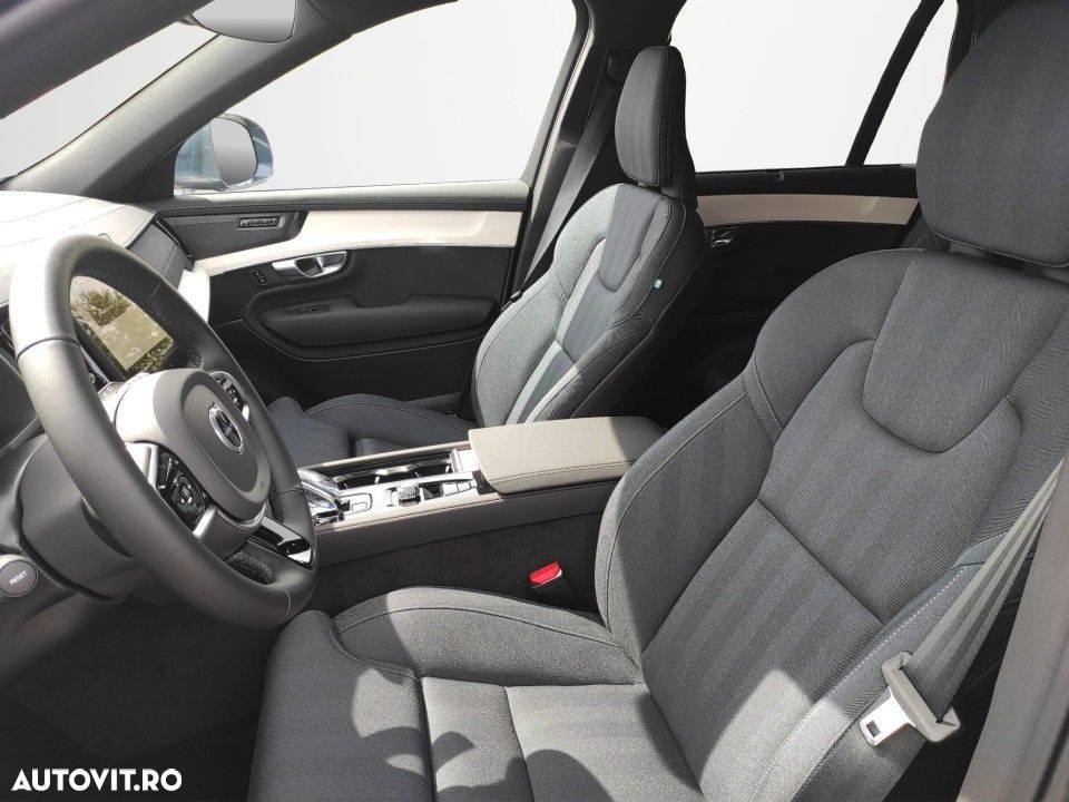 Volvo XC 90 - 9