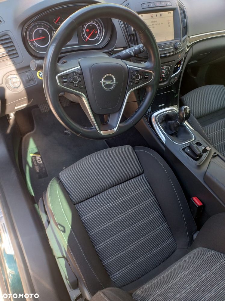 Opel Insignia - 12
