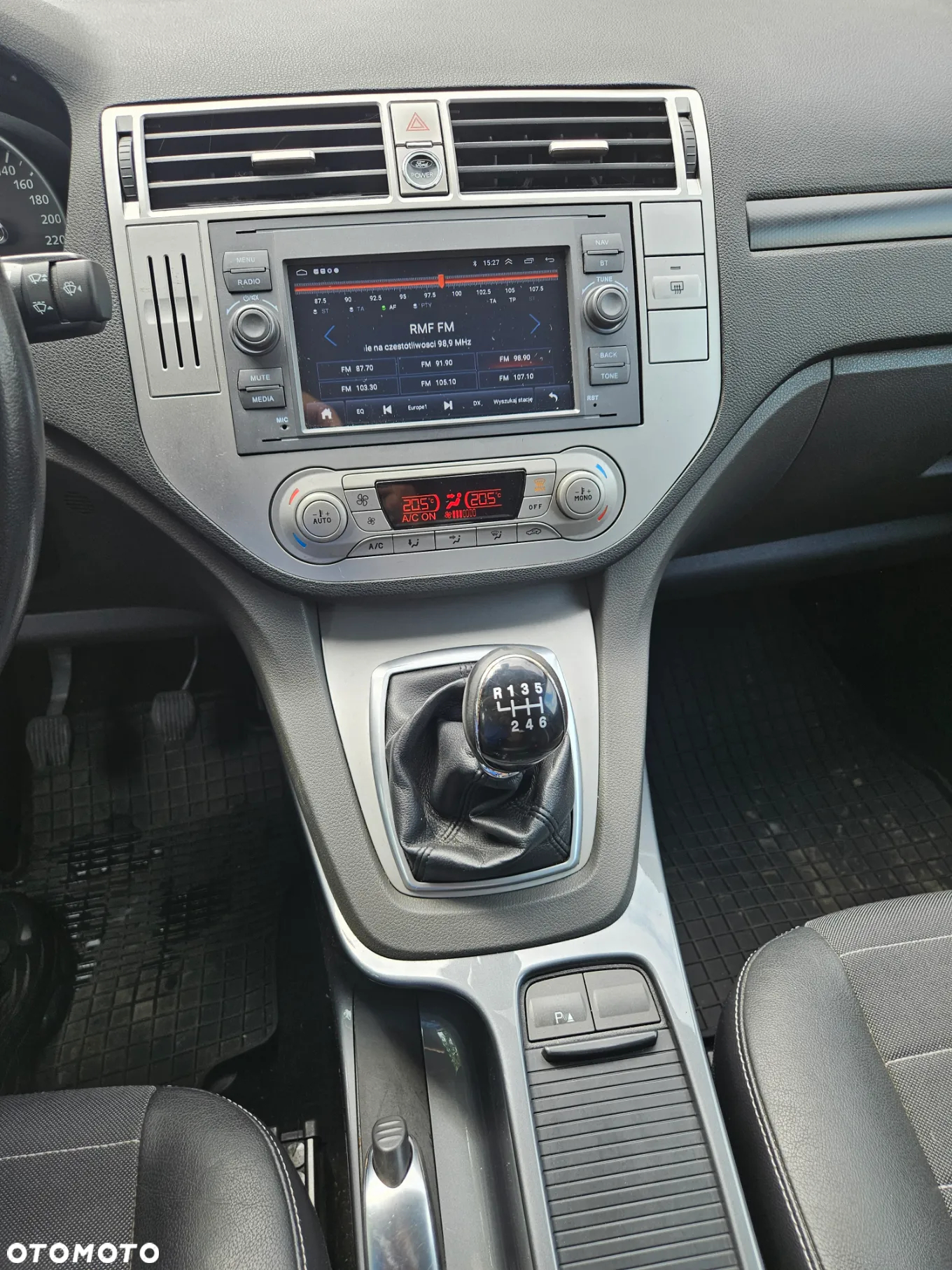 Ford Kuga 2.0 TDCi Individual - 10