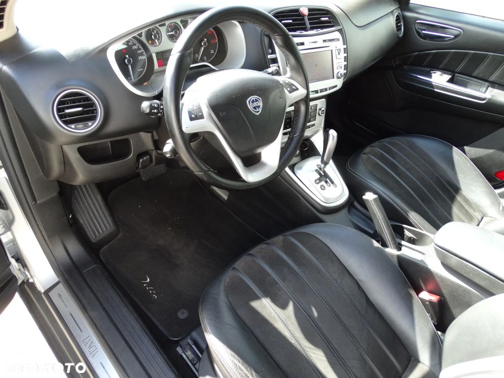 Lancia Delta 1.6 MultiJet 16v DFN6 Platinum - 39