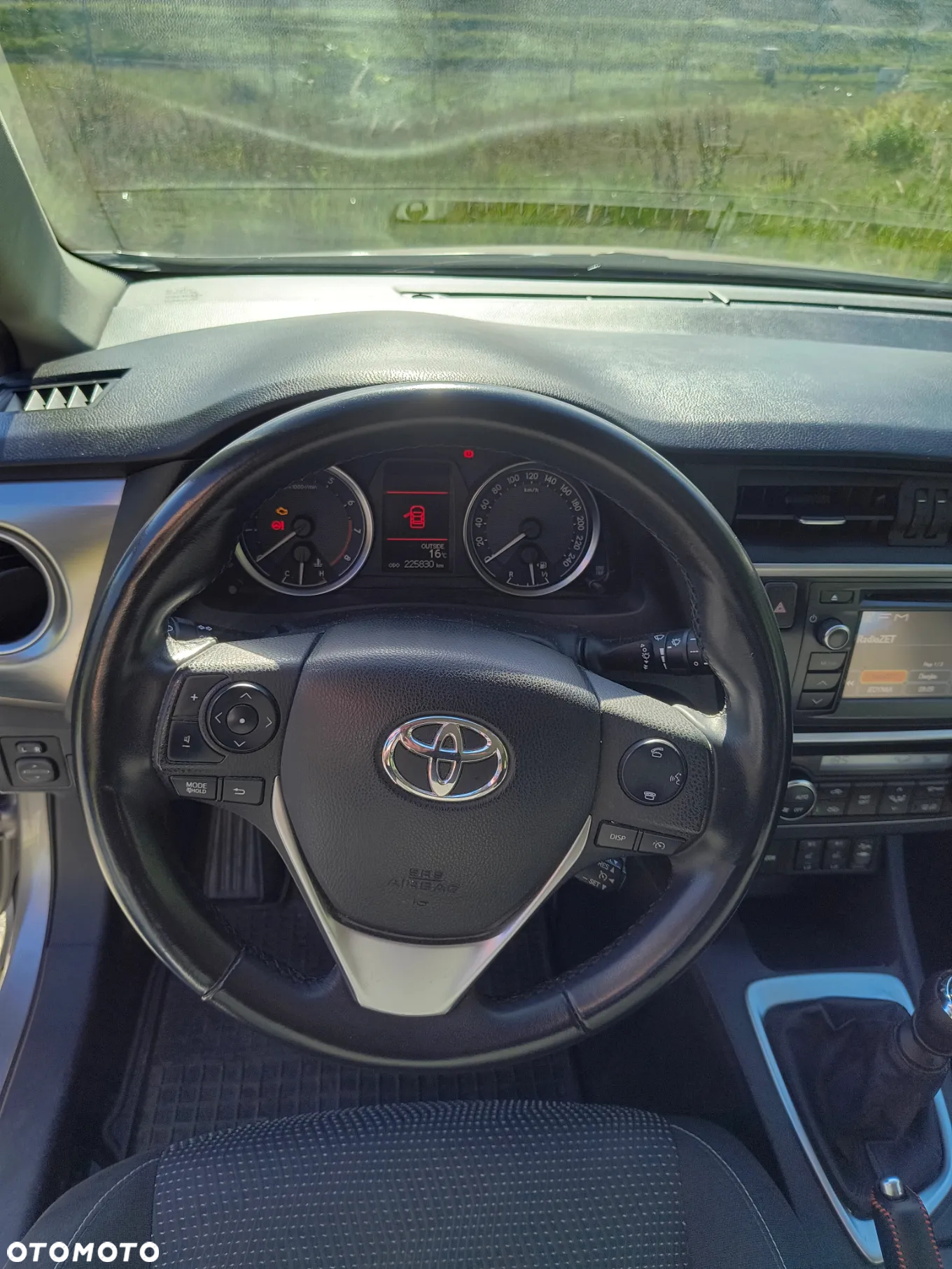 Toyota Auris 1.6 Premium Comfort - 20