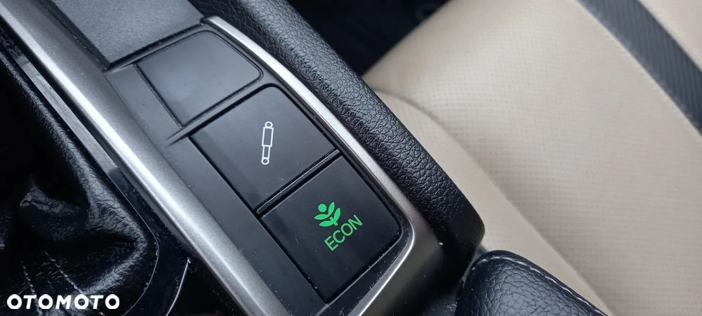 Honda Civic 1.5 i-VTEC Turbo CVT Prestige - 35