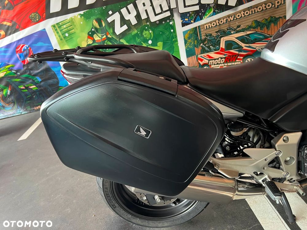 Honda CBF - 22