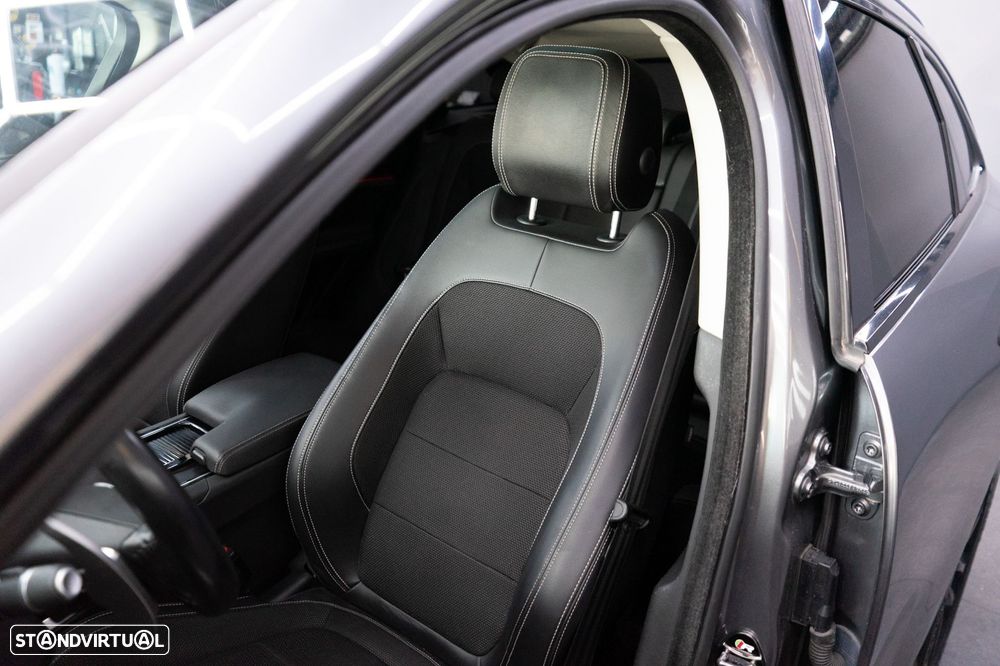 Jaguar F-Pace 20d Aut. R-Sport - 10
