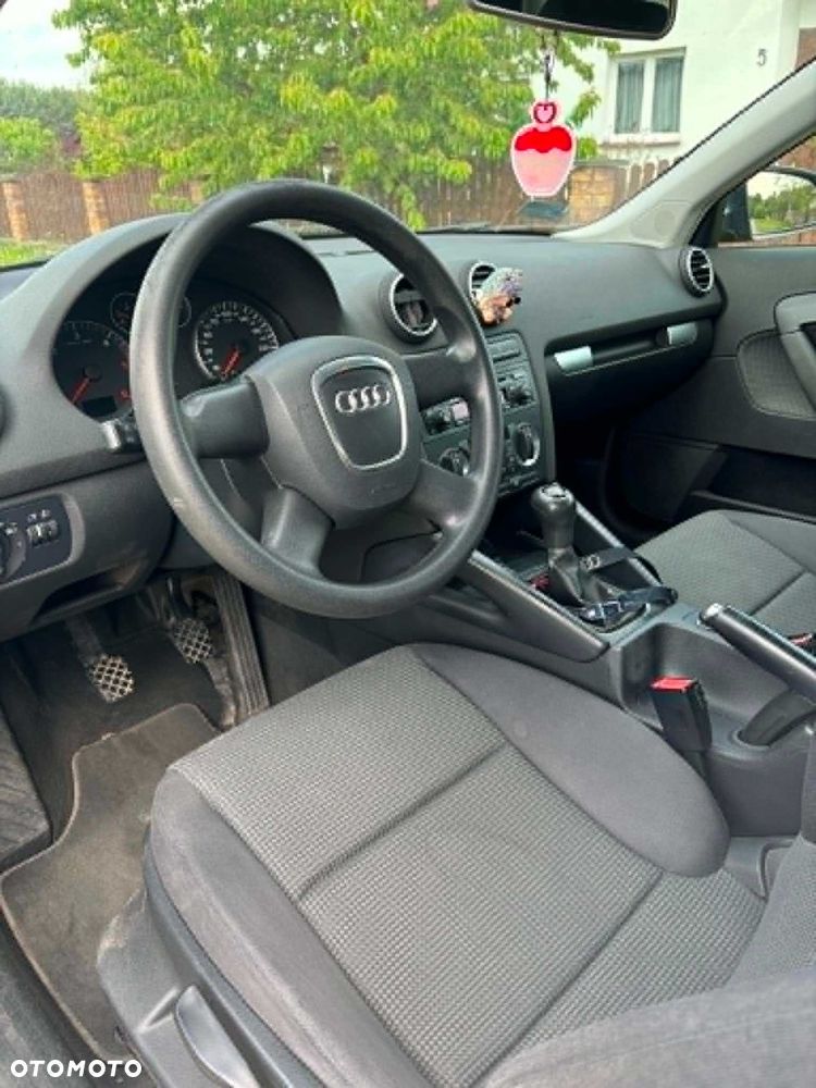 Audi A3 Sportback - 7