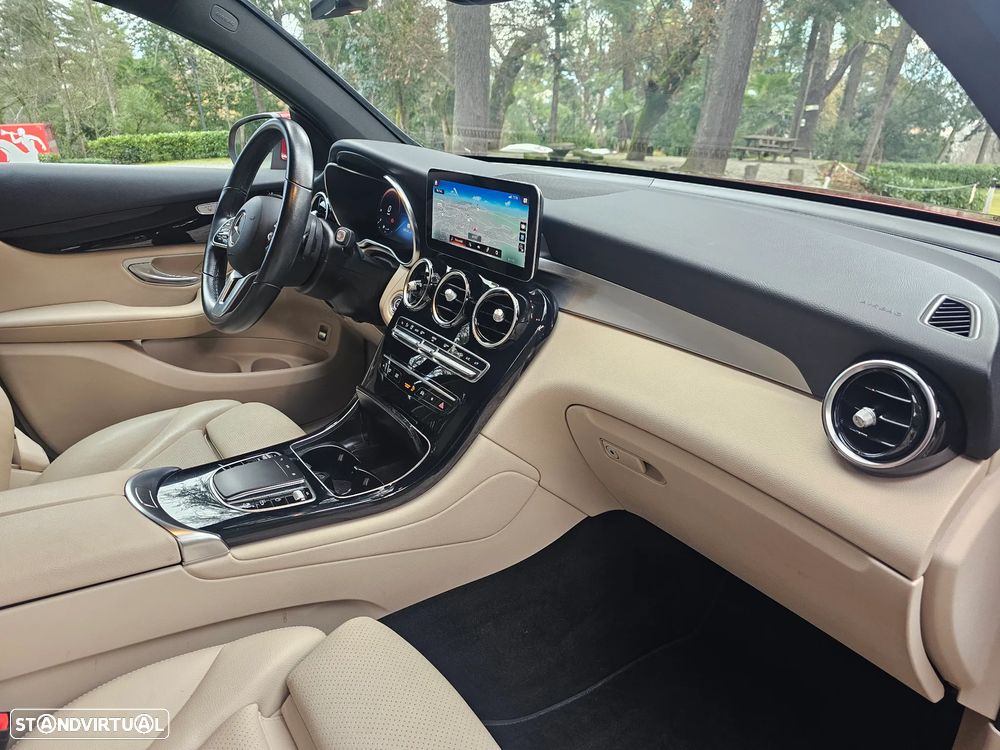 Mercedes-Benz GLC 300 e Coupé 4Matic - 17