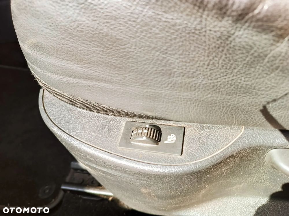 Peugeot 207 CC 150 THP Platinum - 21