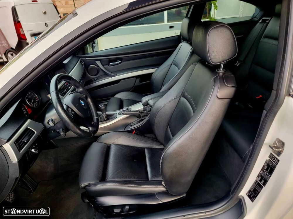 BMW 325 i M Sport Edition - 10