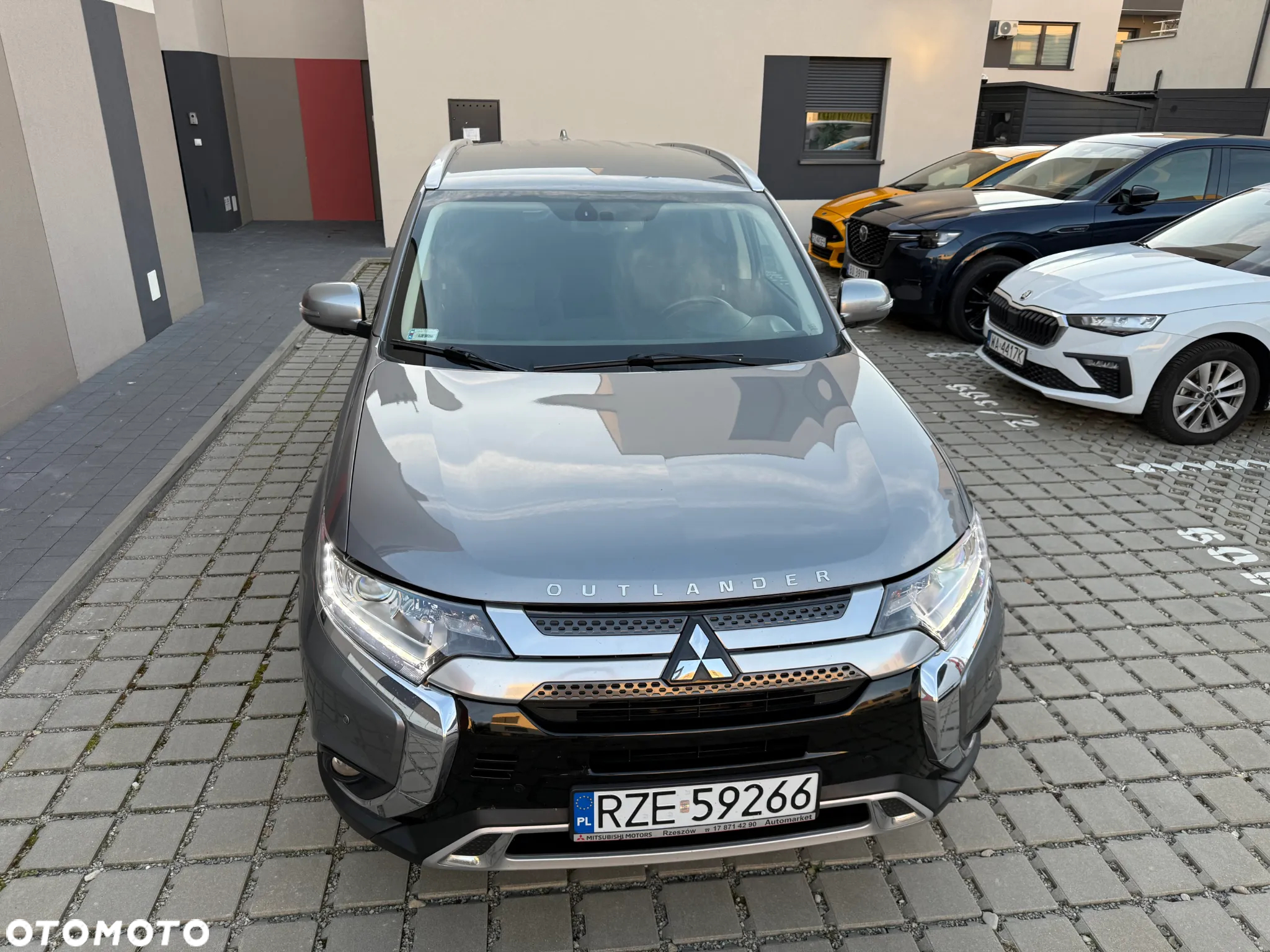 Mitsubishi Outlander 2.0 Intense Comfort 4WD CVT - 19