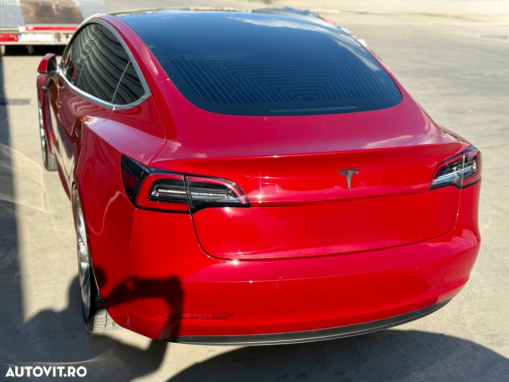 Tesla Model 3 - 14