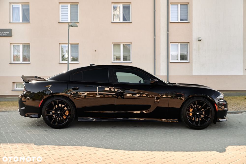 Dodge Charger 6.4 Scat Pack - 14