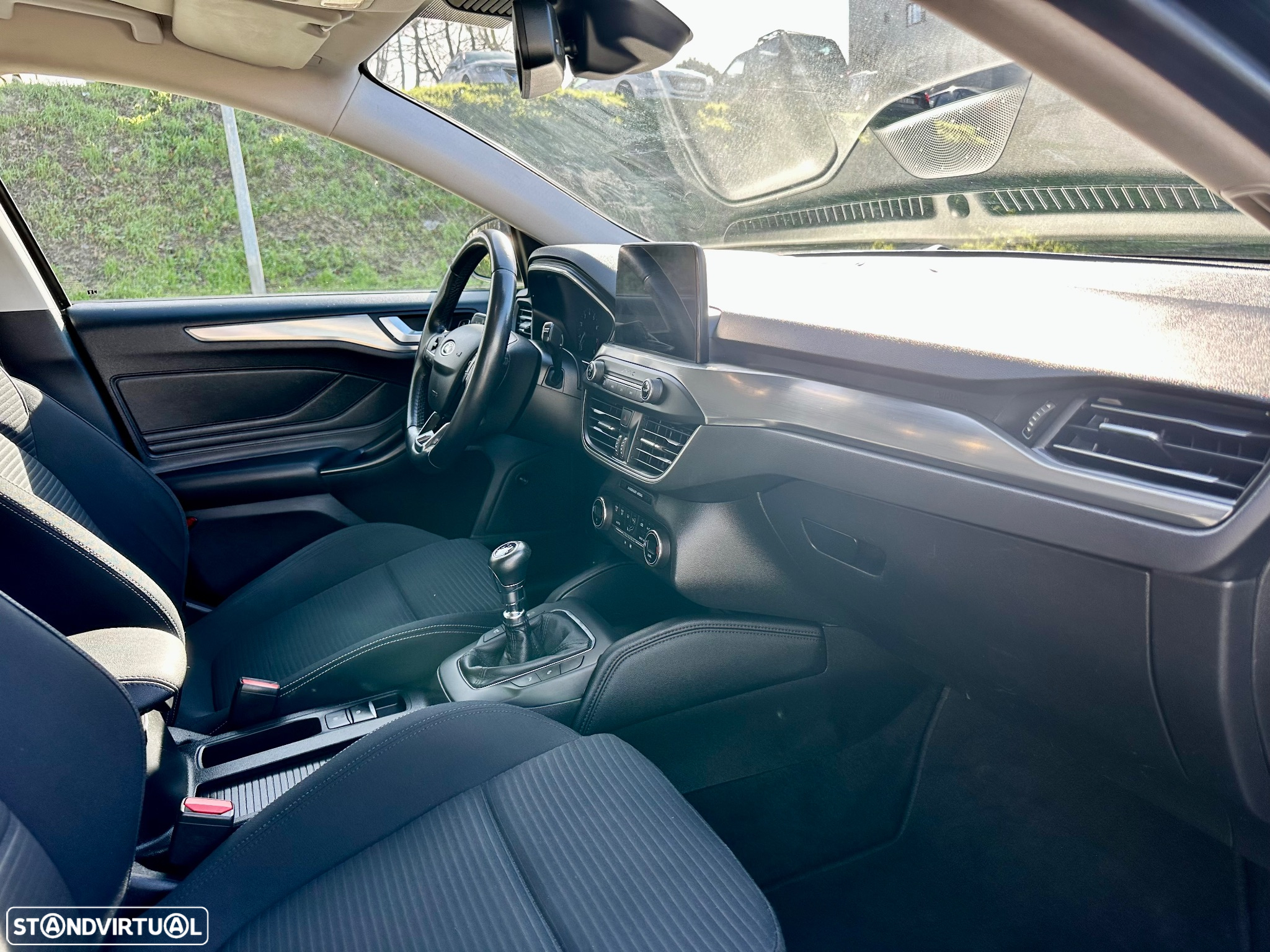 Ford Focus 1.0 EcoBoost Titanium - 34