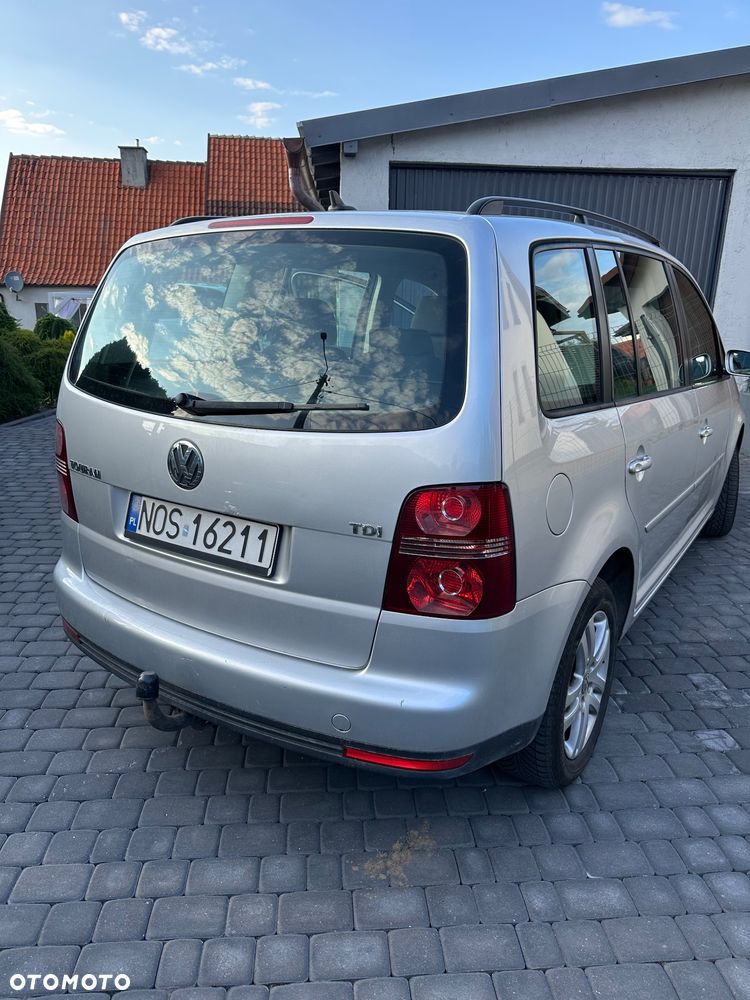 Volkswagen Touran 1.9 TDI Highline - 5