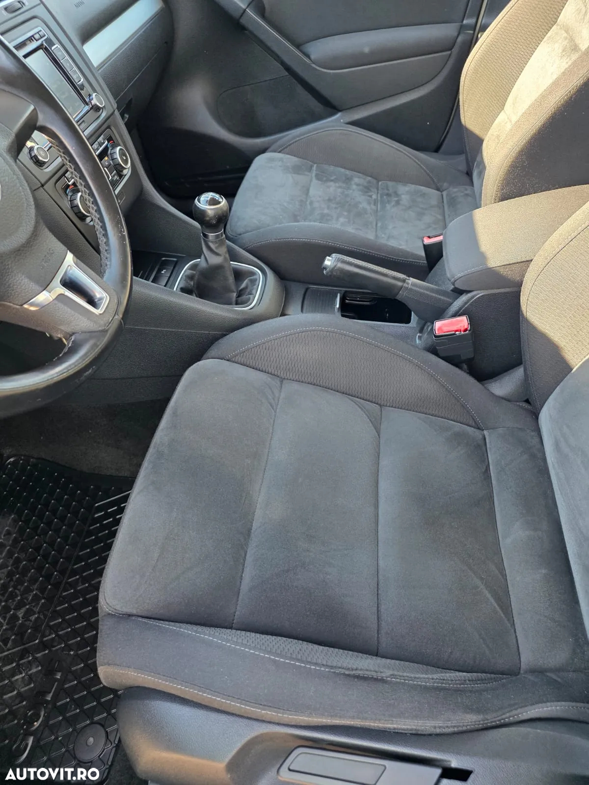 Volkswagen Golf - 10