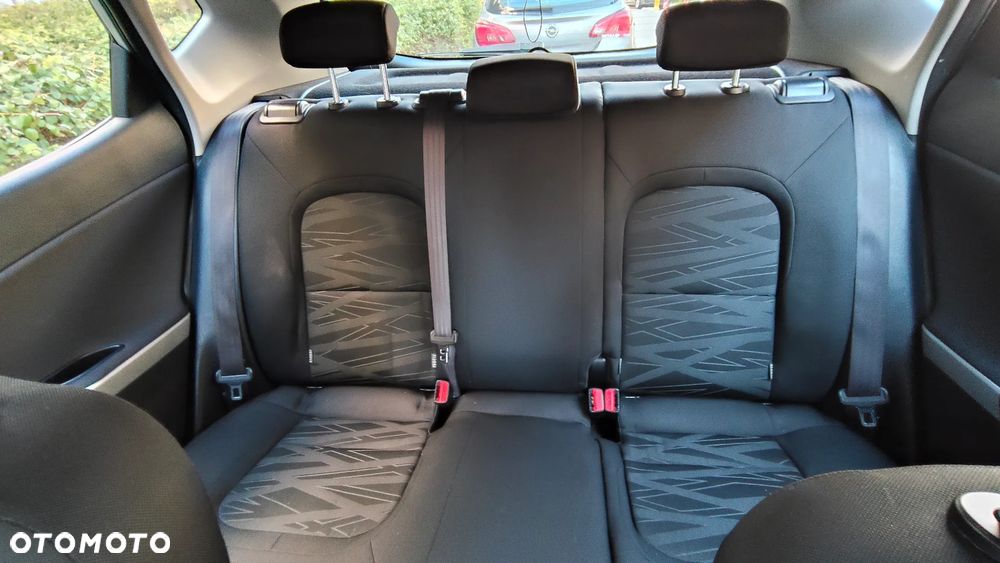 Kia Ceed 1.6 GDI M - 17