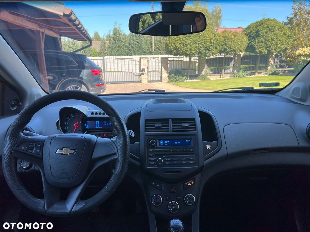 Chevrolet Aveo 1.2 LS - 22