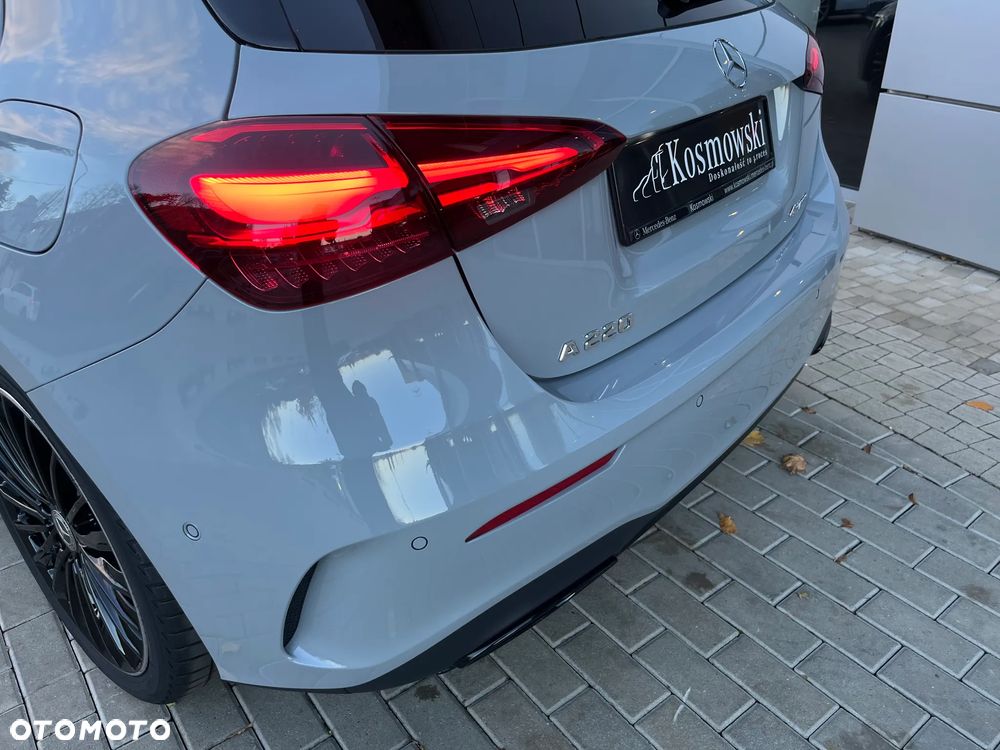 Mercedes-Benz Klasa A 220 4-Matic AMG Line 8G-DCT - 12