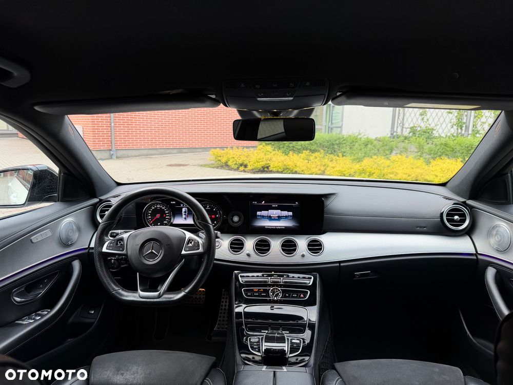 Mercedes-Benz Klasa E 220 d 9G-TRONIC - 12