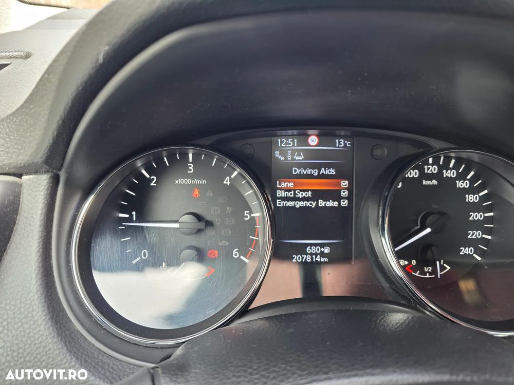 Nissan Qashqai 1.6 DCI Start/Stop Tekna - 29