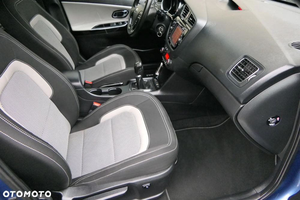 Kia Ceed 1.6 GDI Dream-Team Edition - 21