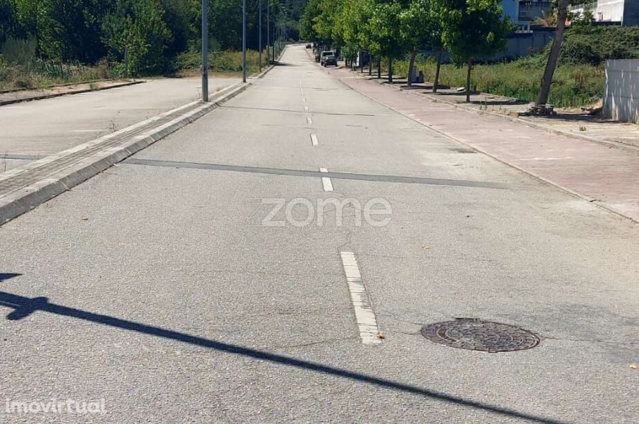 Terreno Urbano - Grande imagem: 3/4