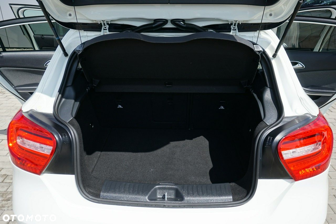 Mercedes-Benz Klasa A 180 (BlueEFFICIENCY) Urban - 30