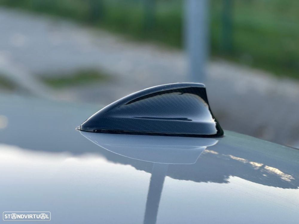 BMW 318 d - 16
