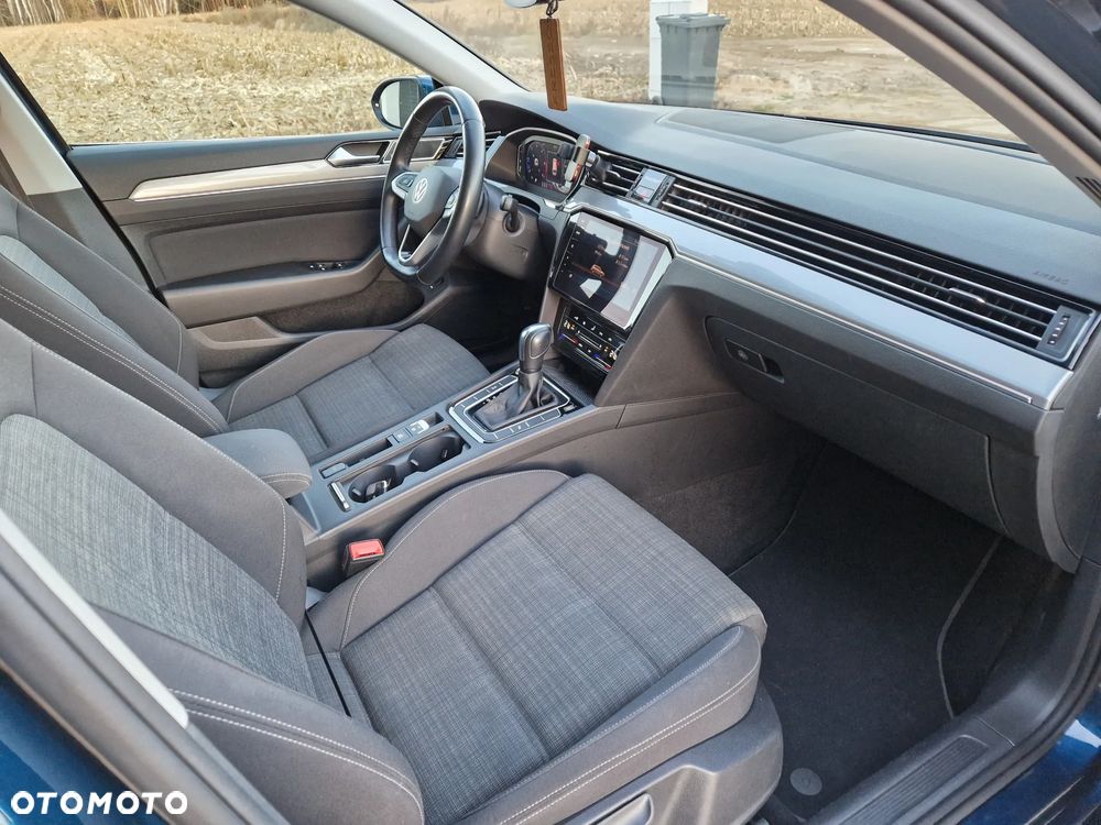 Volkswagen Passat Variant 2.0 TDI DSG (BlueMotion Technology) Comfortline - 18