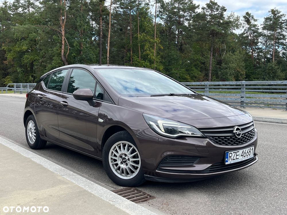 Opel Astra V 1.0 T Essentia S&S - 1