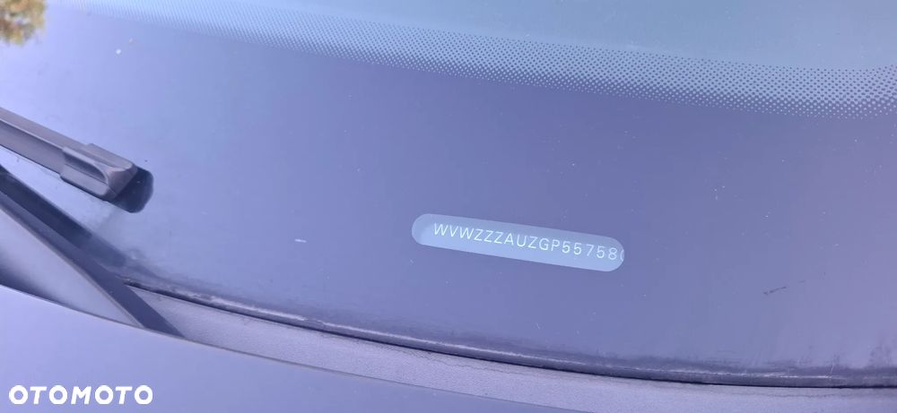 Volkswagen Golf - 11