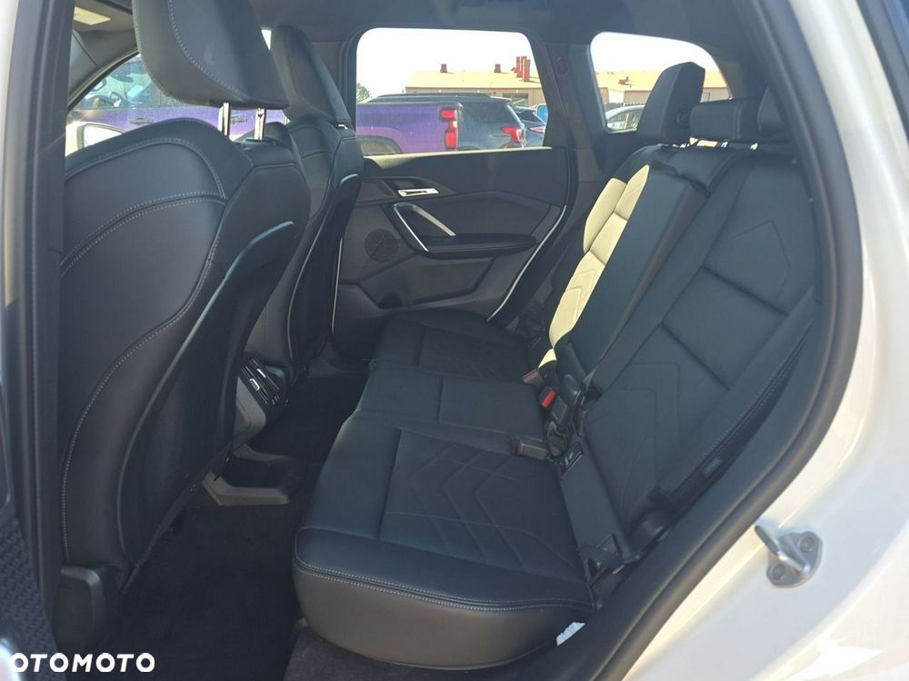BMW X1 - 11