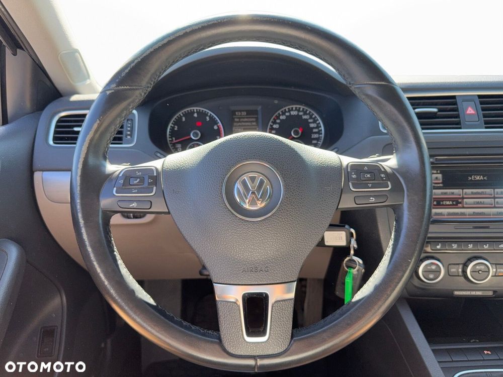Volkswagen Jetta 1.4 TSI Comfortline - 11