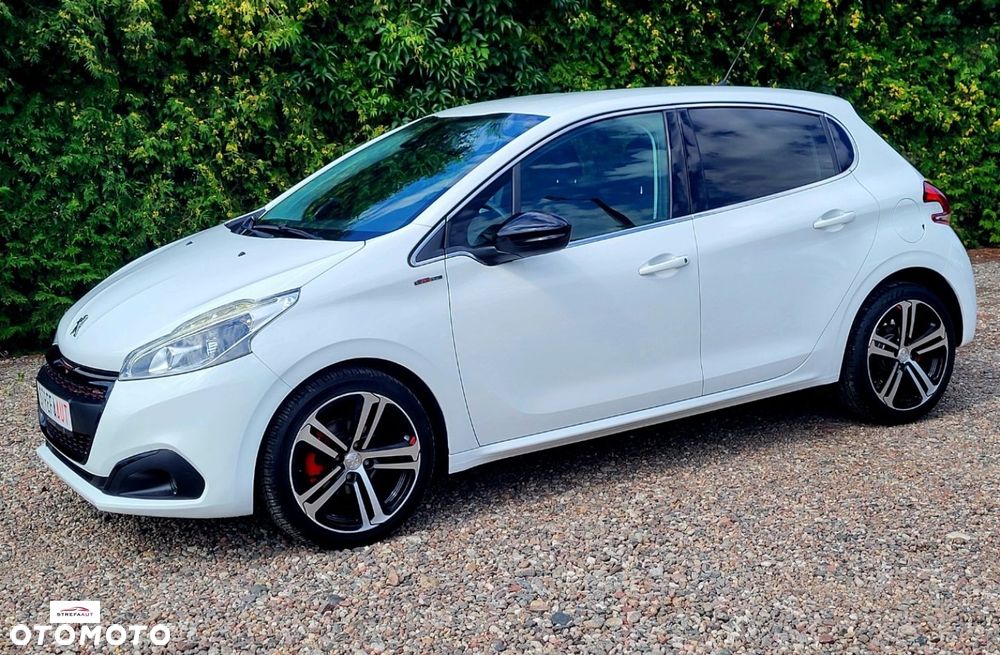 Peugeot 208 - 14