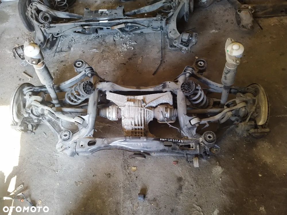 Zawieszenie tylne kompletne audi a4b9 8W0505235AB - 1