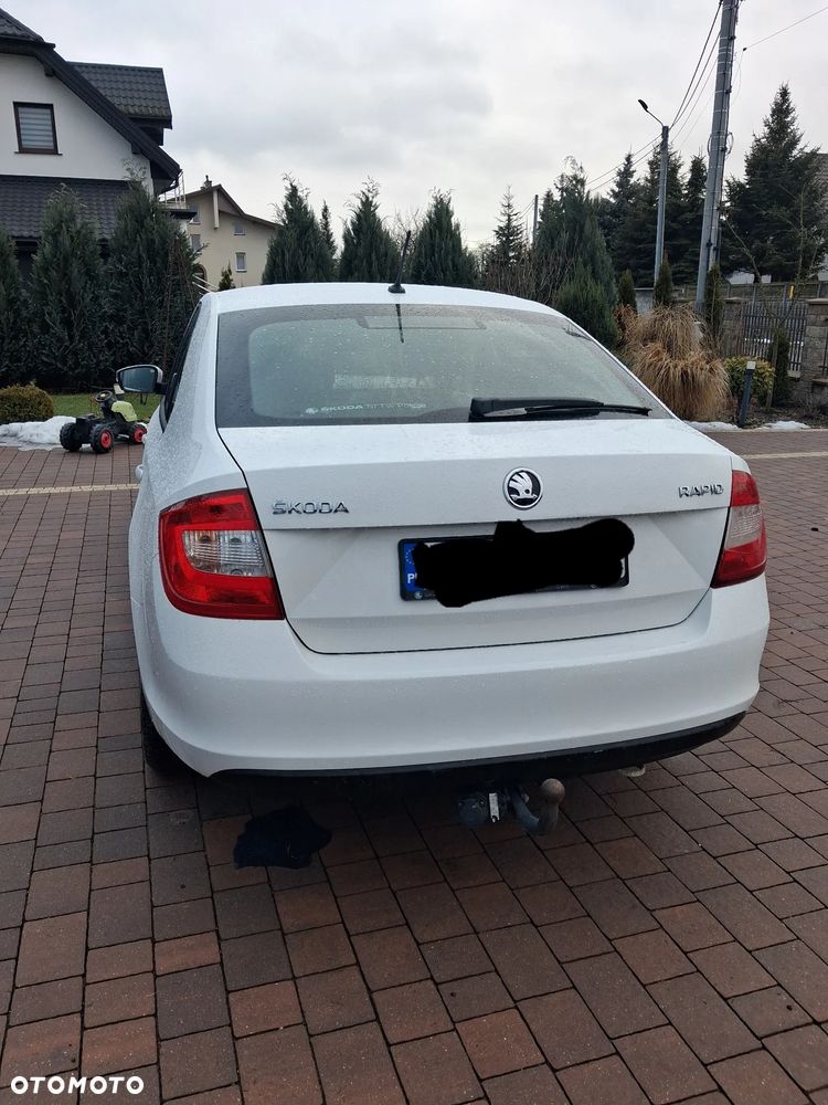 Skoda RAPID 1.2 TSI Active - 3