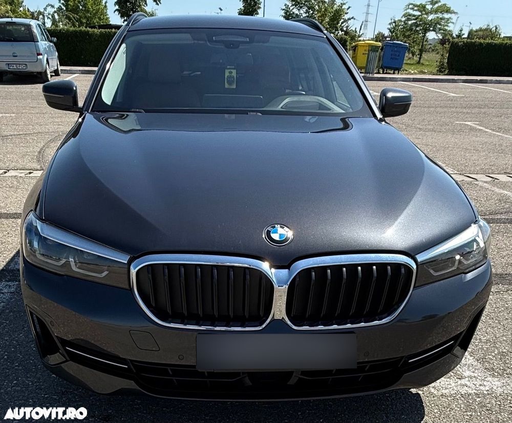 BMW Seria 5 520d Aut. Luxury Line - 2