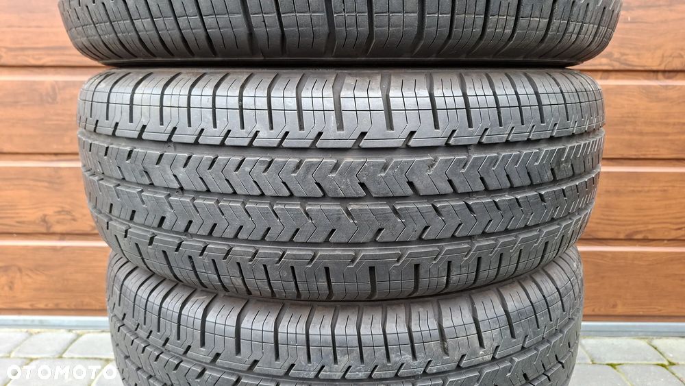 Opony letnie Michelin Agilis 215/60 R17C - 3