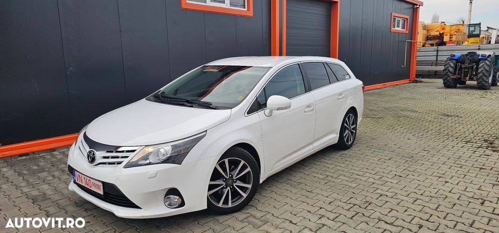 Toyota Avensis 2.0 D-4D Business Edition - 1