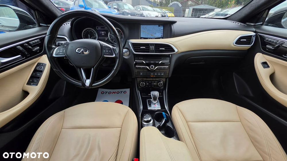 Infiniti QX30 2.0t Luxe Tech AWD 7DCT - 7