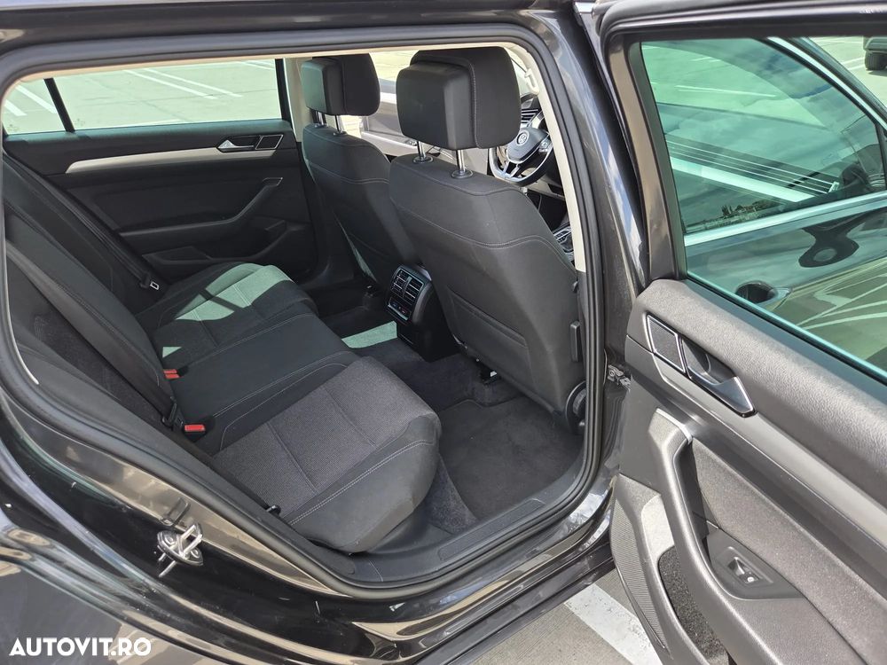 Volkswagen Passat 2.0 TDI SCR DSG Comfortline - 19