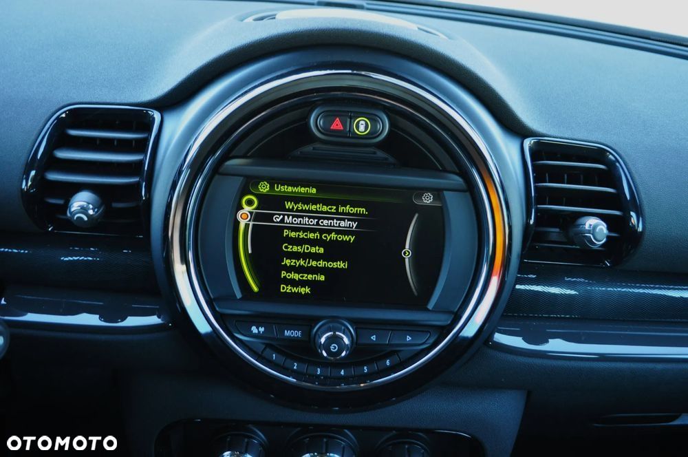 MINI Clubman Cooper D Essential Trim - 19