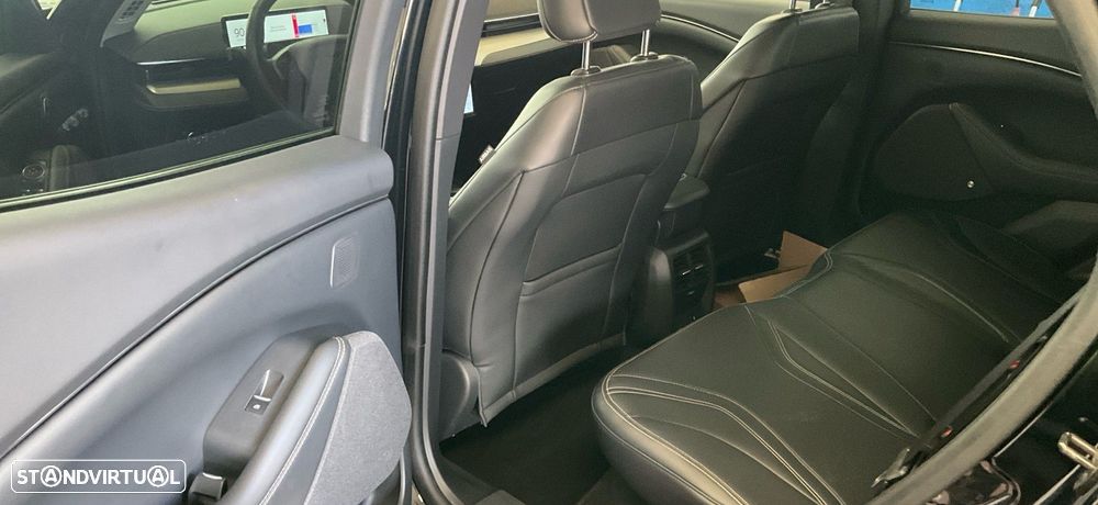 Ford Mustang Mach-E Alargada - 10