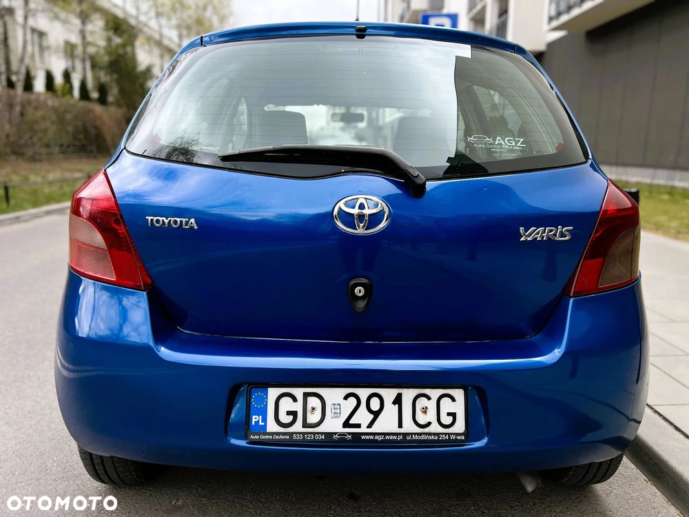 Toyota Yaris - 25