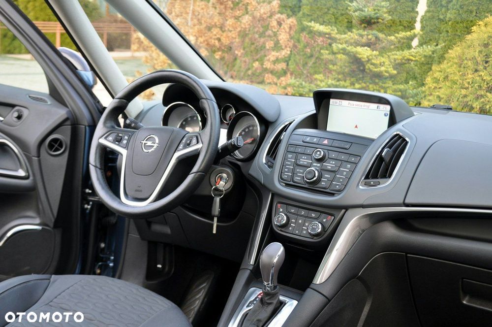 Opel Zafira - 25