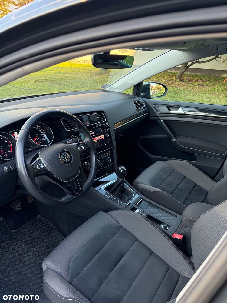 Volkswagen Golf 1.5 TSI BlueMotion ACT Comfortline - 19