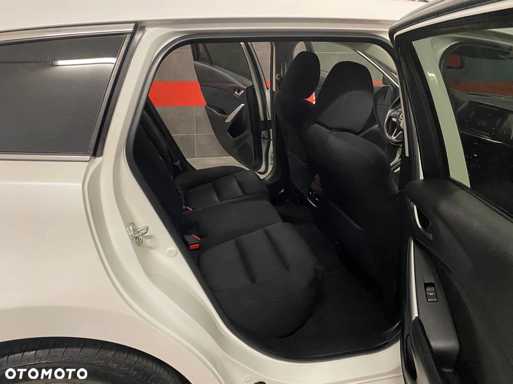 Mazda 6 2.0 Kombi SKYACTIV-G Business-Line - 32