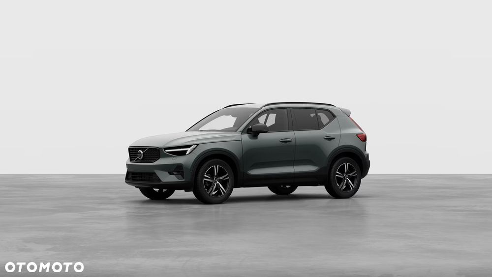 Volvo XC 40 B3 Plus Dark - 2