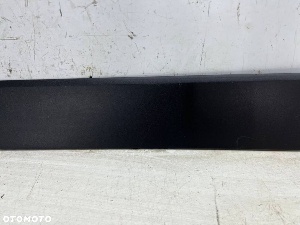 Listwa Seat Arona 17r.- lewa przednia DOLNA nakładka drzwi boczna lewy przód 6f9853959 - 9